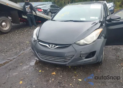 2013 Hyundai Elantra Limited from USA, damaged, VIN KMHDH4AEXDU720685